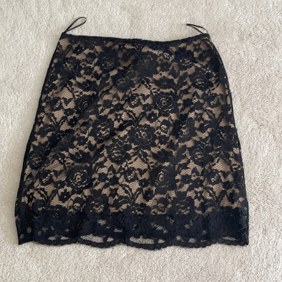 Love Notes lace skirt - Picture 1 of 2